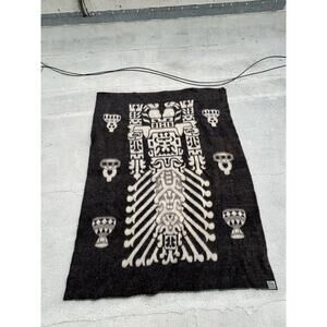 BEAUTIFUL WOOL BLANKET FROM PERU HUANCATEX 80 X 62” BLACK, WHITE INDIGENOUS